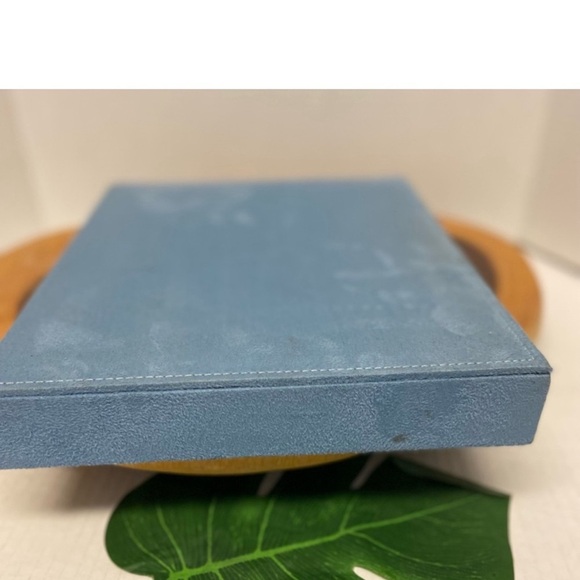 Reed & Barton Faux Suede Travel Jewelry Organizer Box - Picture 6 of 11